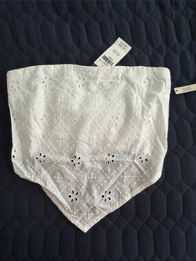 Hollister White Eyelet Bandana Tube Top